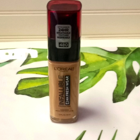 L'oreal Infallible Foundation Radiant Sand #480- 1 oz Bottle. - Picture 7 of 9